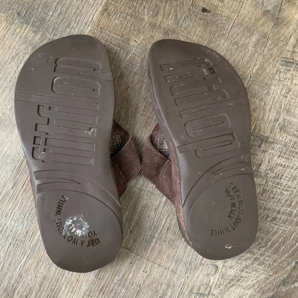FitFlop Womens Oasis Thong Style Sandals Brown Micro Wobble Board - Picture 5 of 6